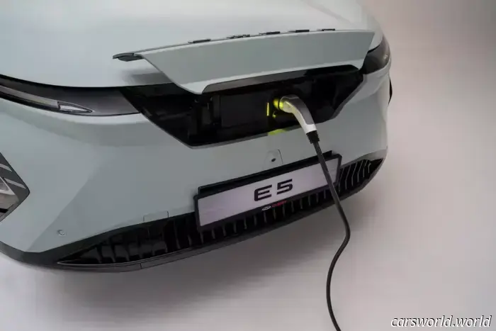 Gli stabilimenti tedeschi di VW potrebbero presto costruire auto cinesi per l'Europa / Carscoops